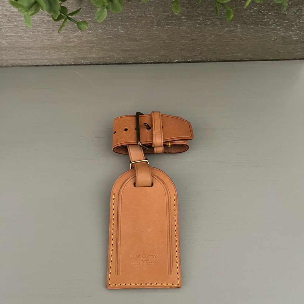 Louis Vuitton Luggage Tag & Poignet Set